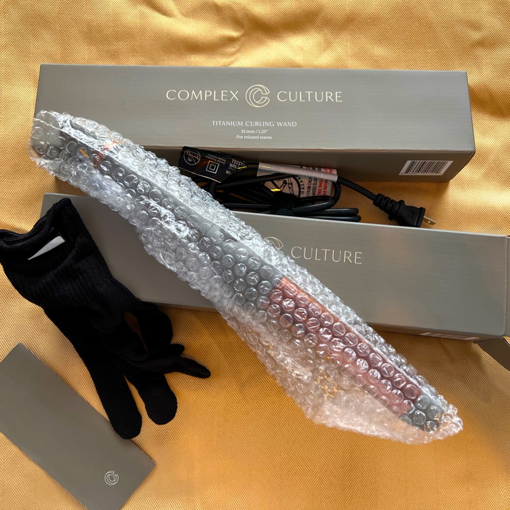 Complex culture 1.25” curling wand